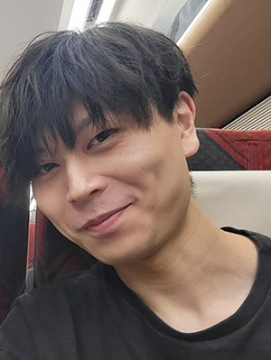 只野 利恩 氏